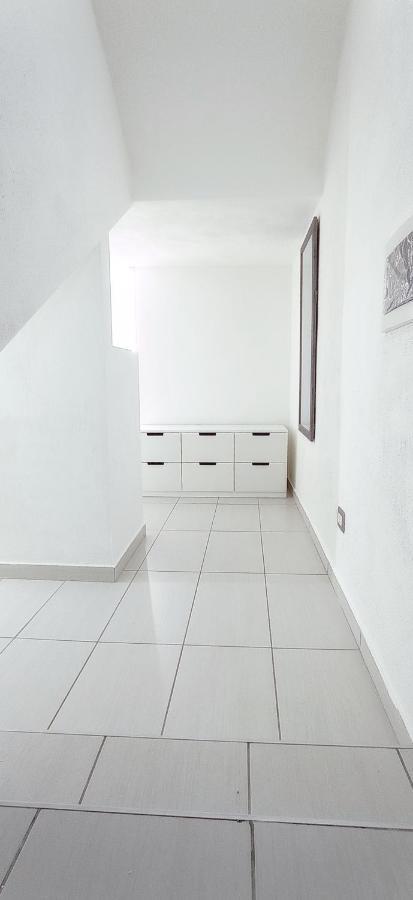Marina Piccola Apartment Bari Exterior photo